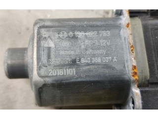 Pojistková skříňka Передний електрический механизм для подъема окна без двигателя J9D323200AC, 0130822793 Jaguar I-Pace 2023