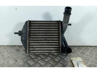 Интеркулер  46836770   Fiat Idea 