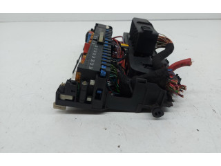 Блок предохранителей 8364542 BMW X3 E83