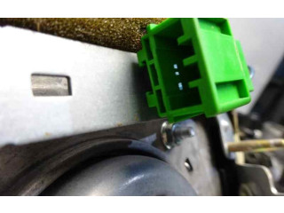 Подушка безопасности водителя 8686282   Volvo V70