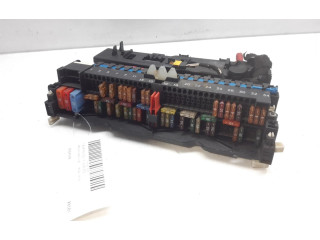 Блок предохранителей 8364542   BMW X3 E83    