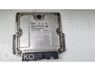 Řídící jednotka 0281010290, P04727661AD Chrysler Voyager 2006