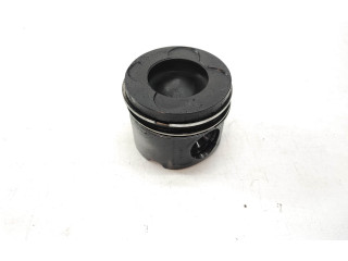 Píst 0840C BMW 3 E90 E91 204D4