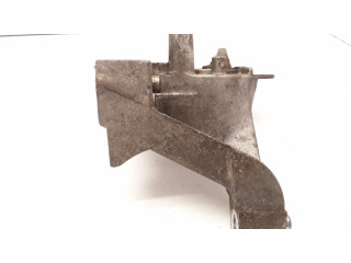 Кронштейн топливного насоса