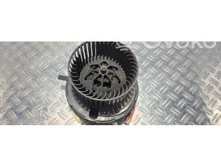 Вентилятор печки    F983228M   Volkswagen Touran I