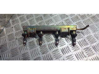 Vstřikovací lišta 16600AX200 Nissan Micra