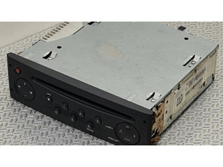 Радио/ проигрыватель CD/DVD / навигация