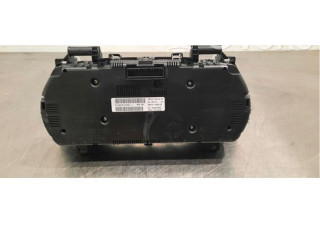 Панель приборов Renault Clio V