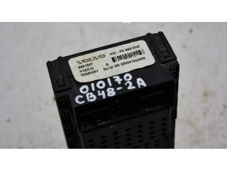 Ящик предохранителей (комплект) 8651547, 8651548   Volvo V70      