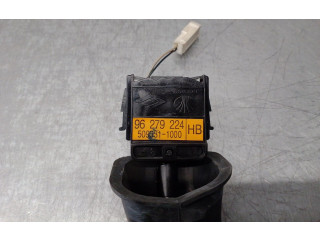 Ручка стеклоочистителей 96279224 Chevrolet Tacuma