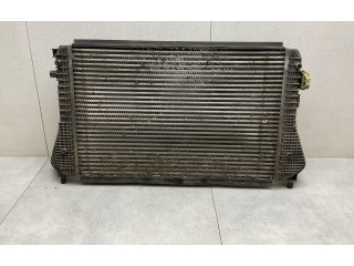 Интеркулер 1K0145803BM Volkswagen Golf VI
