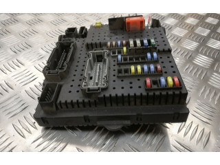 Блок предохранителей 8676391, 12217799 Volvo XC90