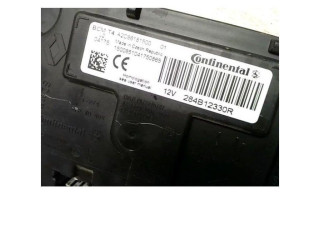 Блок предохранителей  243809584R, 243809584R   Dacia Duster    