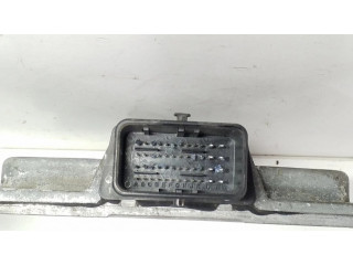 Радио/ проигрыватель CD/DVD / навигация