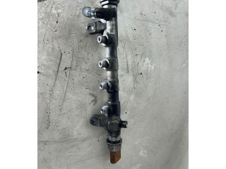 Топливная рампа 057130764AB   Skoda Superb B6 (3T)   для двигателя CFGB, CBBB