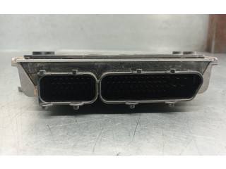 Блок управления двигателя 4D752768   Rover Streetwise