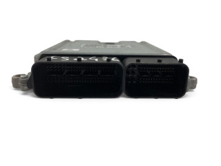 Блок управления двигателем Блок управления 31303095AC, 0281016616   Volvo V70