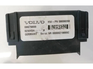 Блок предохранителей  08679899, 08696098   Volvo S70  V70  V70 XC    