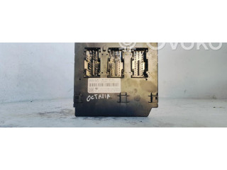 Блок предохранителей 1K0937087AE Skoda Octavia Mk3 (5E)