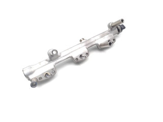 Топливная рампа 8665631, DE14018510   Mini Cooper Countryman F60   для двигателя B38A15A;B38A15F