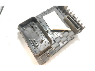 Блок предохранителей 1K0937820B, 1K0937821C Volkswagen Caddy