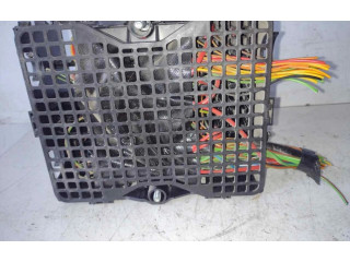 Блок предохранителей 1355851 Ford Transit - Tourneo Connect