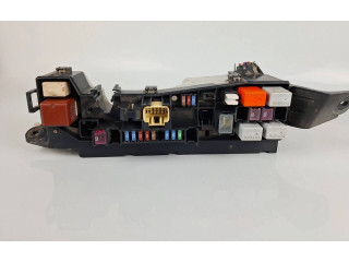 Блок предохранителей 5136YA1 Toyota Corolla Verso AR10