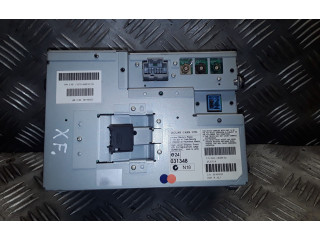 Радио/ проигрыватель CD/DVD / навигация