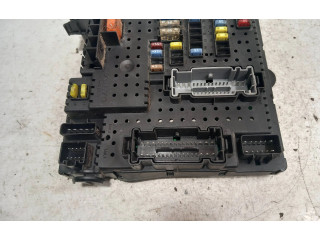 Блок предохранителей 28017881, 30728512 Volvo V70