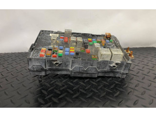 Pojistková skříňka 22798217 Cadillac Escalade 2010