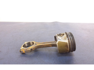 Píst Hyundai i30 D4FB