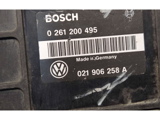 Блок управления двигателем ECU 021906258A, 0261200495 Volkswagen Golf III 1994
