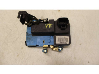 Pojistková skříňka Двигатель центрально замка 30663040   Volvo XC90 2004