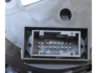 Панель приборов    Volkswagen Golf VII       