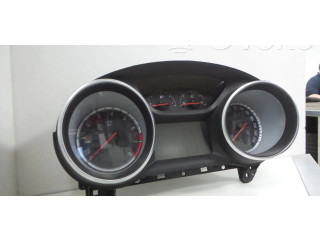 Панель приборов 39030267, 39042932 Vauxhall Astra K