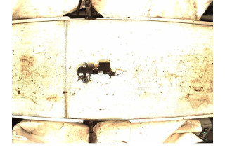 Блок предохранителей Mitsubishi L200