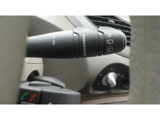 Ручка стеклоочистителей 8200958434   Renault Twingo I