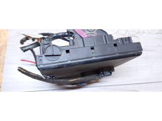 Блок предохранителей 28017881 Volvo S60