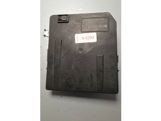 Блок предохранителей 8200481866, S5292   Dacia Sandero    