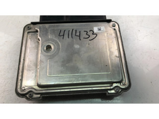 Блок управления двигателя 03L906018DB Skoda Yeti (5L)