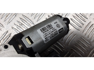 Моторчик заднего дворника 53027512 Volkswagen Caddy