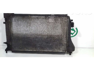 Интеркулер Volkswagen Caddy