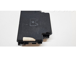 Ящик предохранителей (комплект) 68507751AC Jeep Grand Cherokee WL