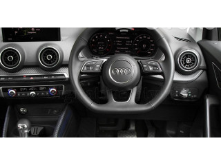 Подушка безопасности водителя 81A880201AC, 81A880201AE   Audi Q2 -