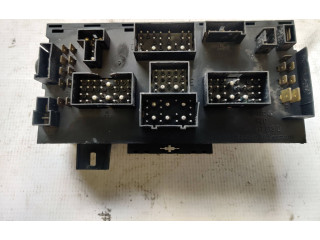 Pojistková skříňka 171941813D Volkswagen PASSAT B3 1991