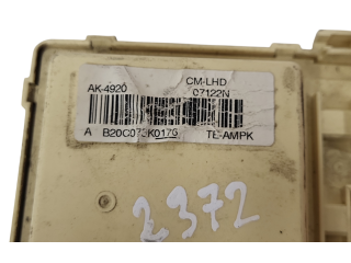 Блок предохранителей 919502B210 Hyundai Santa Fe