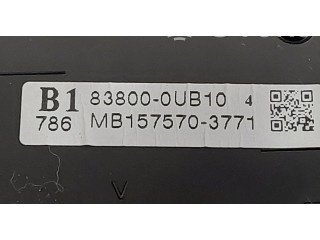 Přístrojová deska Toyota Yaris 2016 838000UB10