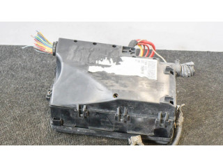 Блок предохранителей  AV6T14A142AB, E00027328   Ford Focus    
