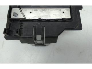 Pojistková skříňka e14479700 Volkswagen Transporter - Caravelle T6 2015