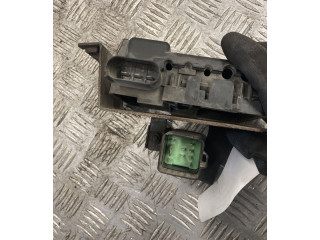 Pojistková skříňka Volkswagen Sharan 2004